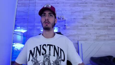 emir_ozan online show from January 7, 2026, 11:34 am