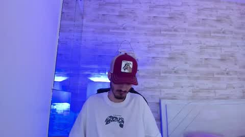 emir_ozan online show from January 10, 2026, 11:34 am