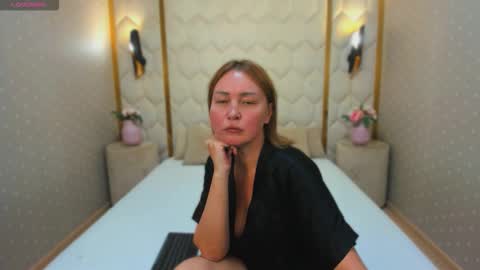 Emm online show from November 12, 2025, 8:59 am