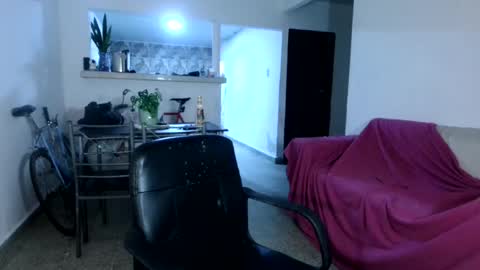 emma______1996 online show from June 21, 2026, 9:56 am