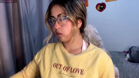 Emma Is here online show from November 3, 2025, 10:53 pm