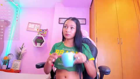 Emma Anturin online show from October 20, 2025, 8:53 pm