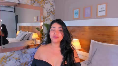 Snapshot of emma_bakker_ chatting on February 1, 2026, 6:23 am Emma online show from February 1, 2026, 6:23 am