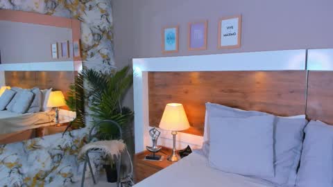 Snapshot of emma_bakker_ chatting on February 26, 2026, 5:17 am Emma online show from February 26, 2026, 5:17 am