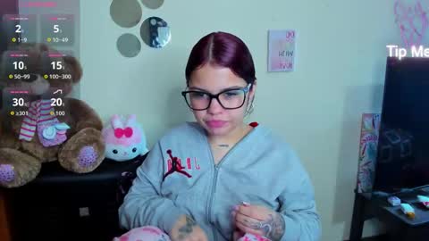 emma_boo_ online show from February 17, 2026, 3:51 pm