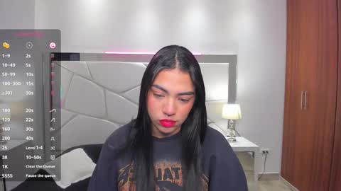  Emma online show from November 26, 2025, 11:33 am