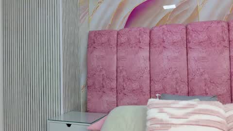 Emma online show from April 12, 2026, 3:33 am