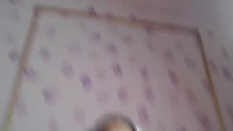 Snapshot of emma_cute_05 chatting on November 7, 2025, 2:39 pm Emma cute online show from November 7, 2025, 2:39 pm