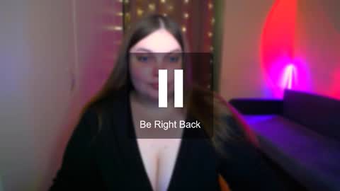 Eva online show from October 9, 2025, 6:06 pm