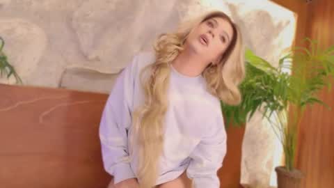 emma_dragon online show from March 31, 2026, 5:08 am