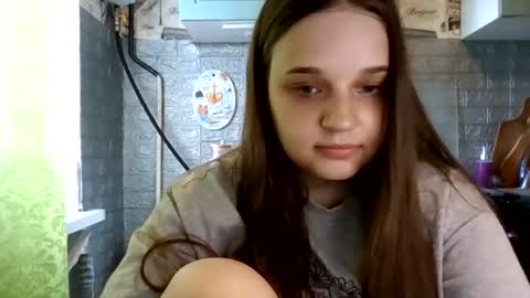 Snapshot of emma_emmochka chatting on June 8, 2026, 5:30 am emma_emmochka online show from June 8, 2026, 5:30 am