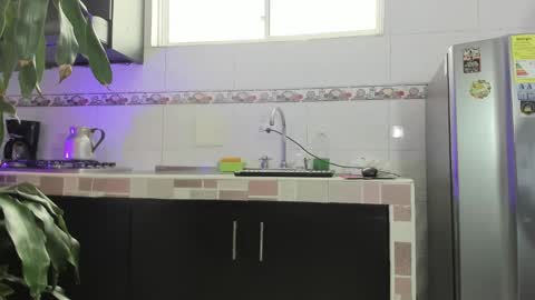 Emma online show from March 3, 2025, 7:06 pm