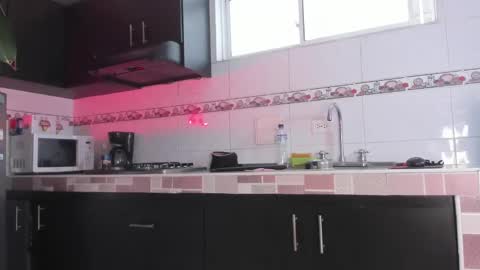 Emma online show from March 11, 2025, 10:20 pm