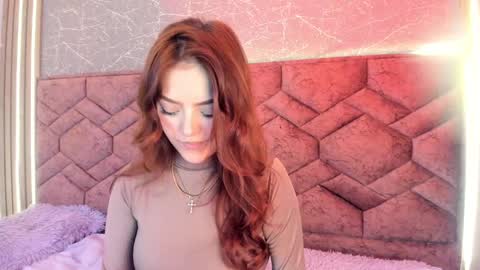 Snapshot of emma_ford1 chatting on December 6, 2024, 6:26 am Emma online show from December 6, 2024, 6:26 am