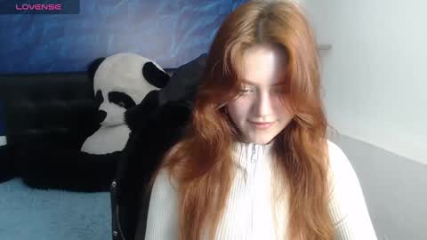 Snapshot of emma_ford1 chatting on February 4, 2025, 4:05 am Emma online show from February 4, 2025, 4:05 am