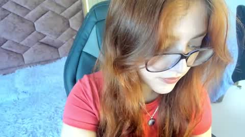 Snapshot of emma_ford1 chatting on February 15, 2025, 2:11 pm Emma online show from February 15, 2025, 2:11 pm