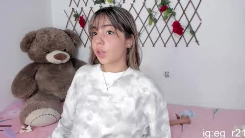 Snapshot of emma_grayys chatting on October 10, 2025, 4:11 am emma_grayys online show from October 10, 2025, 4:11 am