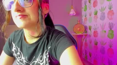 E M M A online show from March 11, 2026, 2:28 am