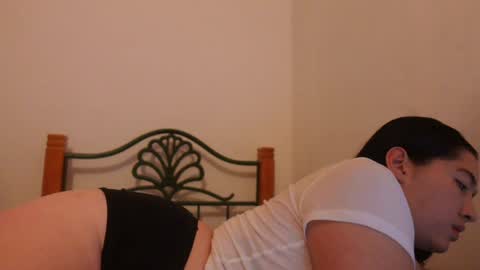 Snapshot of emma_johnson_ chatting on October 6, 2025, 2:09 am emma_johnson_ online show from October 6, 2025, 2:09 am