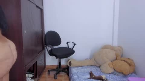 whises lits        online show from September 29, 2025, 12:10 pm