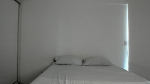 Snapshot of emma_lovv chatting on February 26, 2026, 9:36 pm Emma 3 online show from February 26, 2026, 9:36 pm