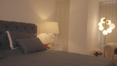 emma_lu1 online show from January 21, 2025, 5:09 pm