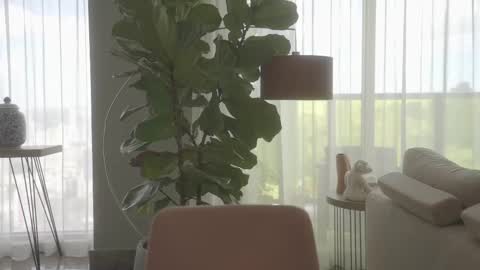 emma_lu1 online show from February 11, 2025, 5:07 pm