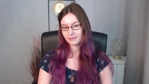 Snapshot of emma_lust94 chatting on January 20, 2025, 10:07 am emma online show from January 20, 2025, 10:07 am