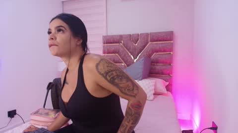 emma online show from November 10, 2025, 11:53 am