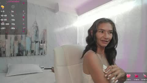 Snapshot of emma_mendoza chatting on January 22, 2025, 12:06 pm Emma online show from January 22, 2025, 12:06 pm
