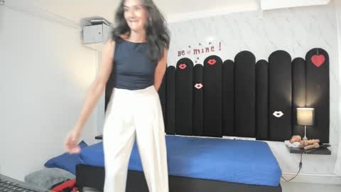 Snapshot of emma_mendoza chatting on March 6, 2025, 3:13 pm Emma online show from March 6, 2025, 3:13 pm