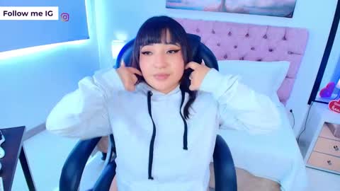 Emma Monserratt online show from March 20, 2026, 8:14 pm