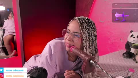Snapshot of emma_nakamura chatting on December 11, 2024, 6:52 pm online show from December 11, 2024, 6:52 pm