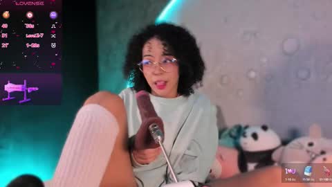 Snapshot of emma_nakamura chatting on September 10, 2025, 10:37 am online show from September 10, 2025, 10:37 am