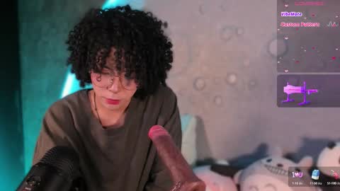     online show from October 7, 2025, 10:01 am