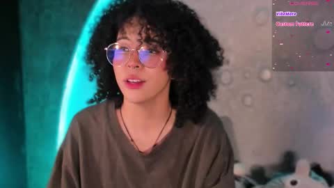     online show from October 27, 2025, 10:19 am