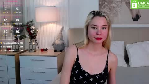 Snapshot of emma_plux chatting on January 2, 2025, 10:16 am Emma online show from January 2, 2025, 10:16 am
