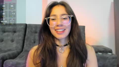 Snapshot of emma_sandovaal chatting on May 25, 2026, 2:17 am Emma online show from May 25, 2026, 2:17 am