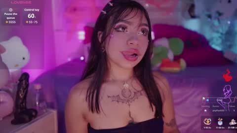 Snapshot of emma_soffia chatting on October 10, 2025, 5:56 pm EMMA online show from October 10, 2025, 5:56 pm