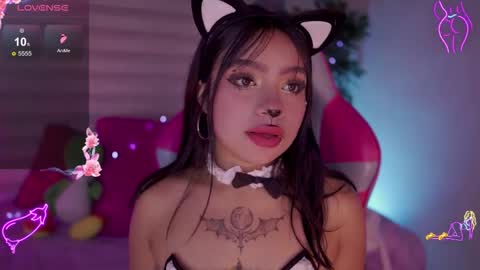 Snapshot of emma_soffia_ chatting on October 1, 2025, 5:41 pm EMMA online show from October 1, 2025, 5:41 pm