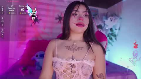 Snapshot of emma_soffia_ chatting on October 9, 2025, 7:01 pm EMMA online show from October 9, 2025, 7:01 pm