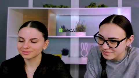 emma_swee online show from February 7, 2026, 12:20 pm