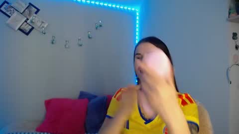 Snapshot of emma_sweethot chatting on June 17, 2026, 4:08 pm Emma Black online show from June 17, 2026, 4:08 pm