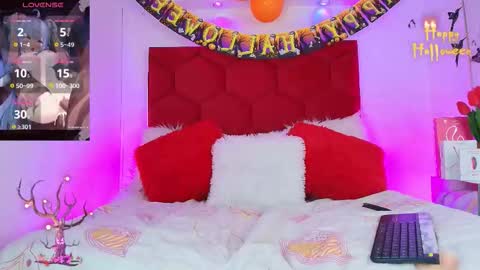 neko  online show from October 14, 2025, 3:02 pm