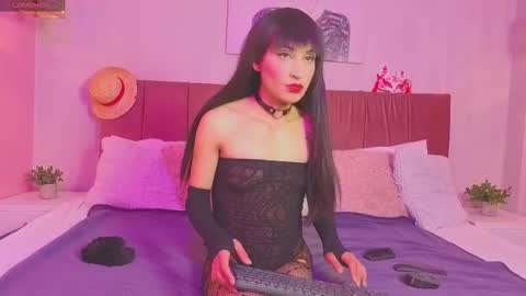 Emma online show from March 24, 2026, 10:15 pm