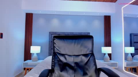 Snapshot of emmaa_robertts chatting on December 2, 2024, 5:37 pm Emma Everyday From 0530 to 1430 Col Time online show from December 2, 2024, 5:37 pm