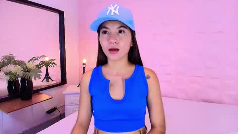 Snapshot of emmaa_sandoval chatting on November 1, 2025, 7:16 pm Emma online show from November 1, 2025, 7:16 pm