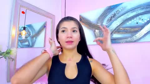 Snapshot of emmaa_sandoval chatting on November 8, 2025, 7:12 pm Emma online show from November 8, 2025, 7:12 pm