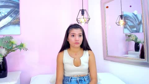 Snapshot of emmaa_sandoval chatting on November 16, 2025, 4:45 pm Emma online show from November 16, 2025, 4:45 pm