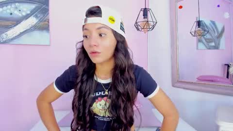 Snapshot of emmaa_sandoval chatting on November 22, 2025, 8:30 pm Emma online show from November 22, 2025, 8:30 pm